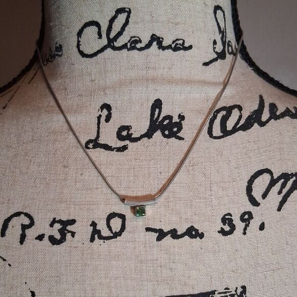 Sterling Silver Necklace with Peridot Gemstone - Picture 3 of 10